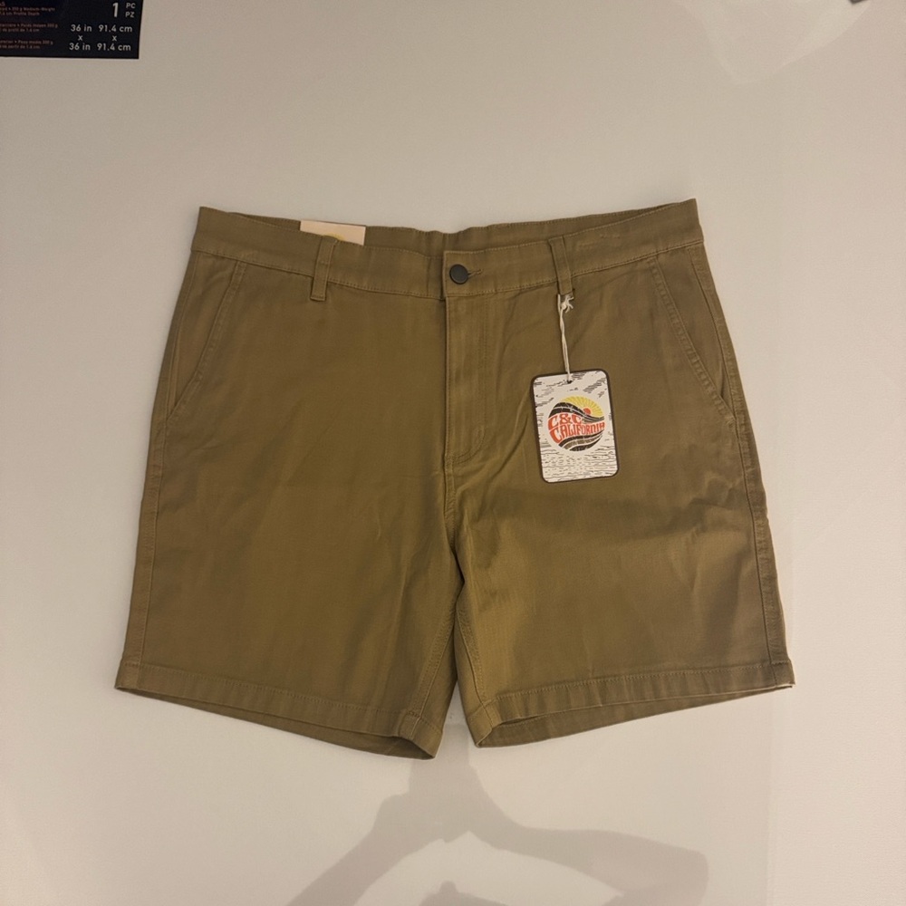Chino Shorts Mens 36 C&C California